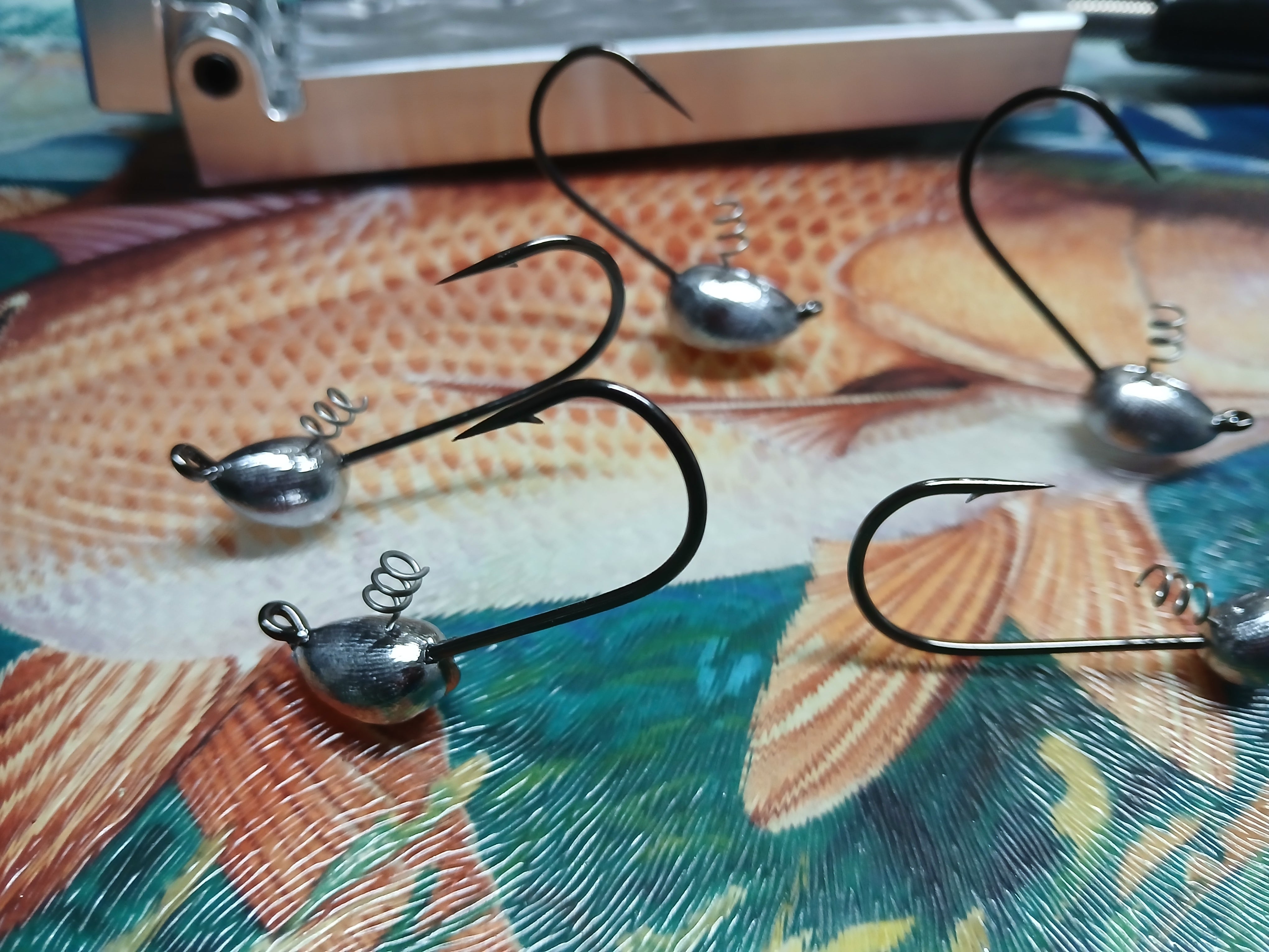 Weedless stand-up jig 5 pack