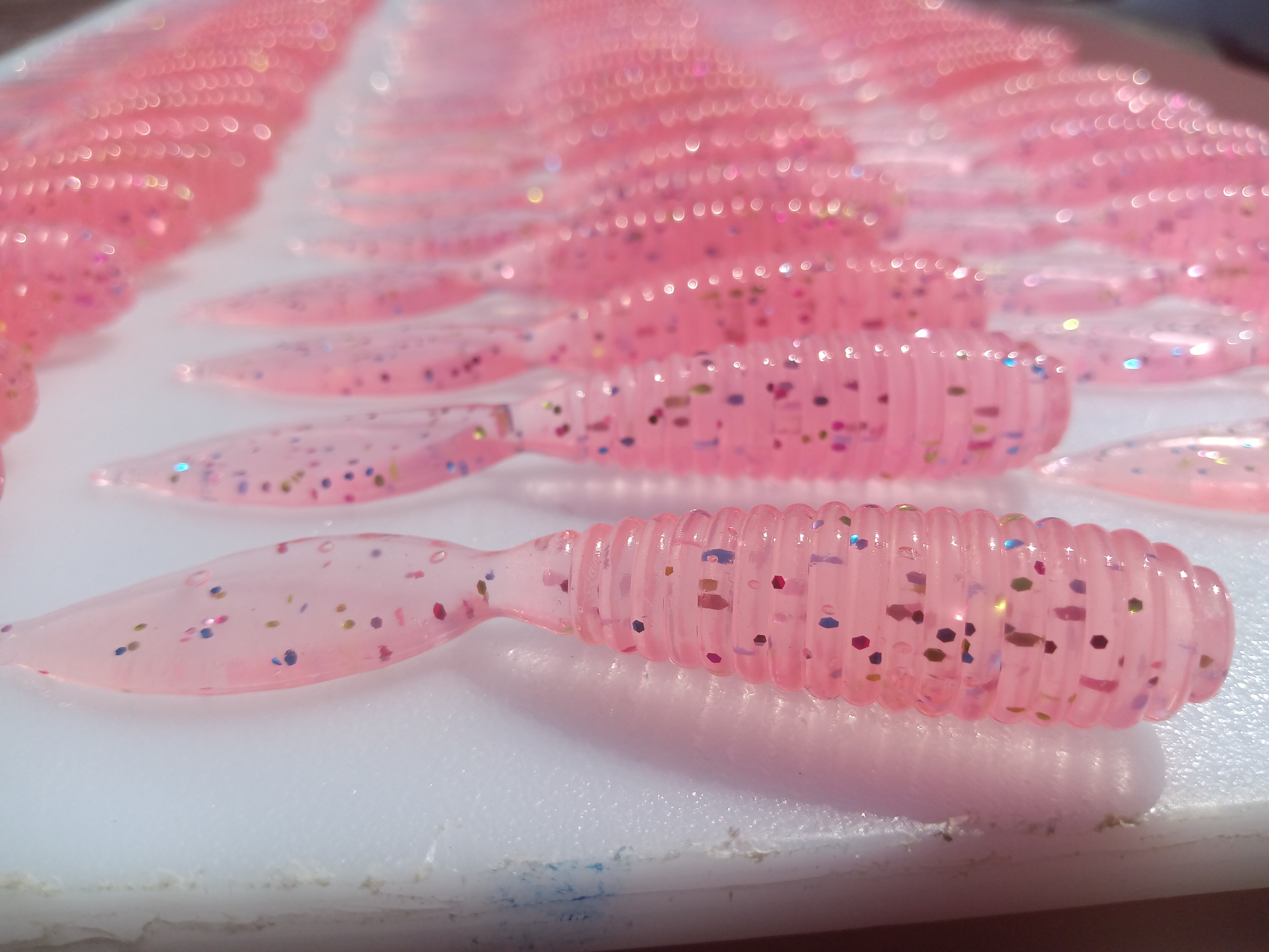 Cotton candy 4" stingray grub